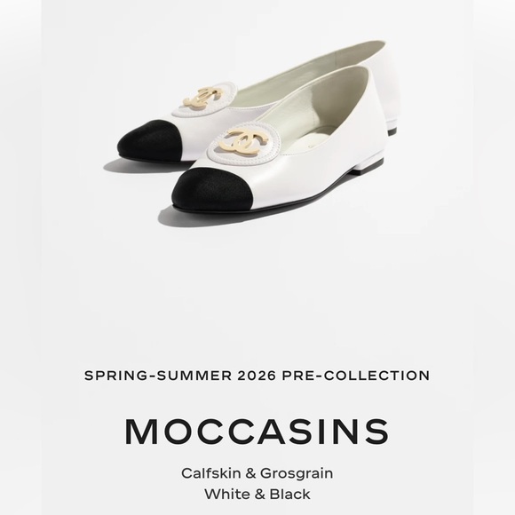 CHANEL S/S 2026 GOLD CC WHITE CALFSKIN LEATHER BLACK GROSGRAIN MOCCASINS FLAT 38 - Picture 2 of 4